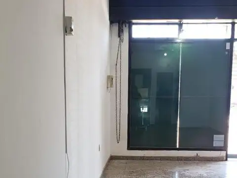 Local en Venta en Alberdi, USD 32.000