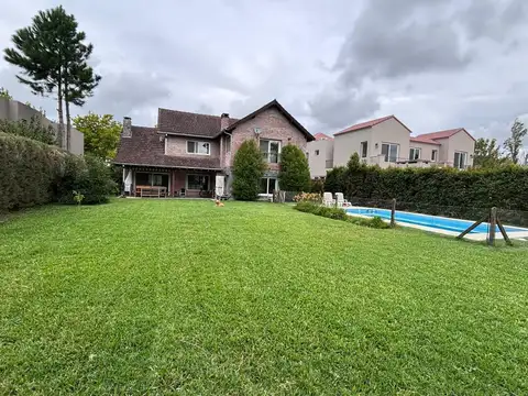 Casa en Venta de 4 dormitorios