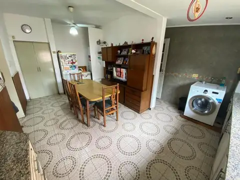 Casa 4 ambientes con 1 baño