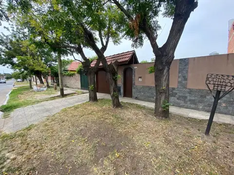 CASA EN VENTA - Ituzaingó norte.