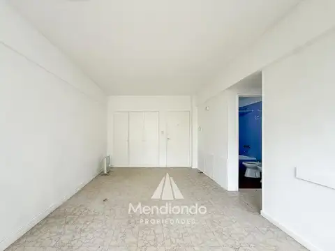 DPTO MONOAMBIENTE A LA CALLE - ZONA ALDREY