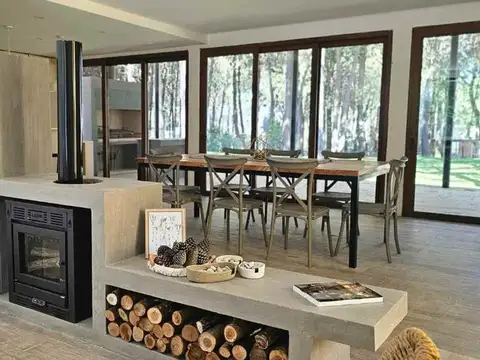 Casa 5 ambientes con 3 baños