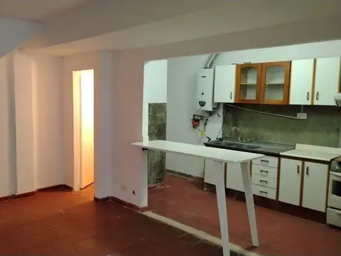 Depto Tipo Casa 3 ambientes con 1 baño
