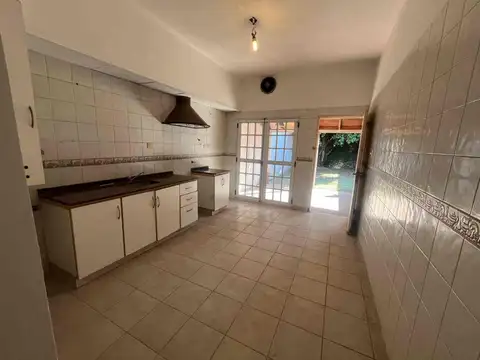 VENTA PH 3 AMBIENTES JARDIN Y COCHERA PALOMAR