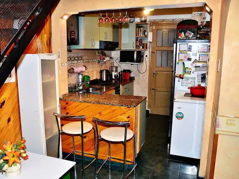 Depto Tipo Casa 3 ambientes con 2 baños