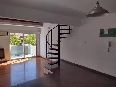 Departamento - Olivos-Vias/Maipu