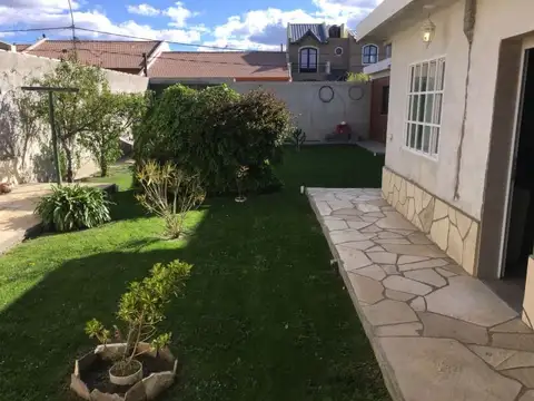 VENTA CASA 4 AMBIENTES, B ING. GRUNESTEIN, CALETA OLIVIA