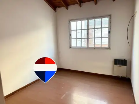 Depto Tipo Casa 2 ambientes con 1 baño