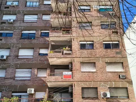 Buenos Aires 500, Piso 2°
