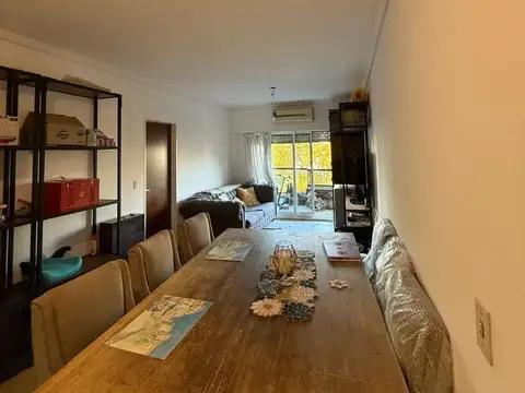 Buenos Aires 550 , Piso 2