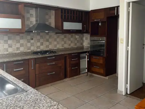 Luminoso e impecable departamento Belgrano 
