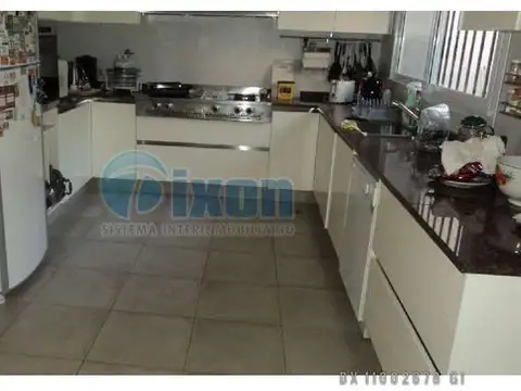 Casa en Alquiler Temporal en Victoria Barrio Centro, USD 5.000