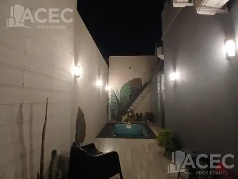 Venta - Casa 3 dormitorios - Pichincha
