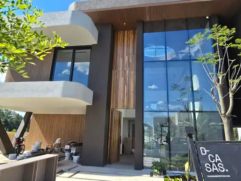 Casa en Alquiler de 5 dormitorios