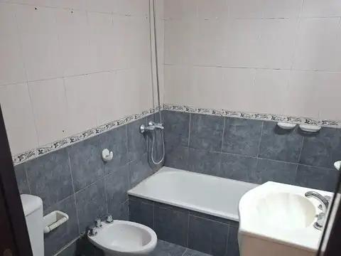 Depto Tipo Casa 2 ambientes con 1 baño