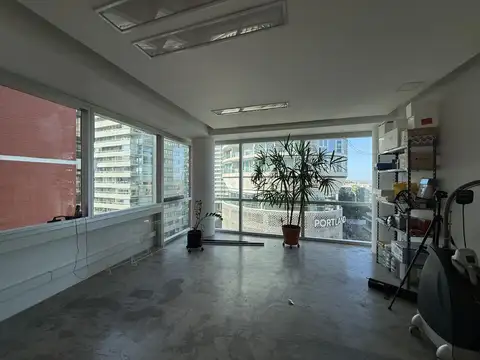 Oficina 2 ambientes con 1 baño