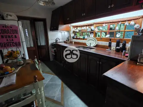 Casa 3 ambientes con 2 baños