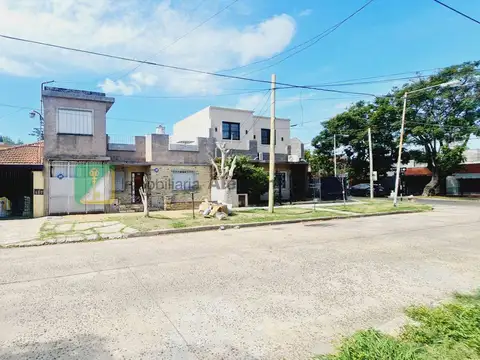 Casa - Alquiler - Argentina, VILLA BALLESTER - C 54 MITRE 6111