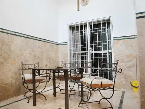 Depto Tipo Casa en Venta en Liniers, USD 145.000