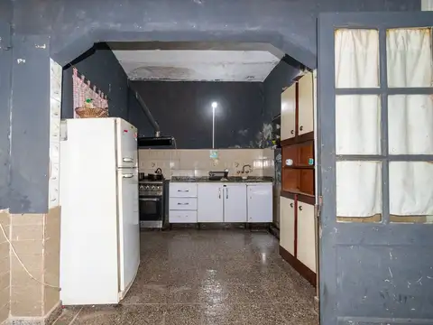 Casa 4 ambientes con 1 baño