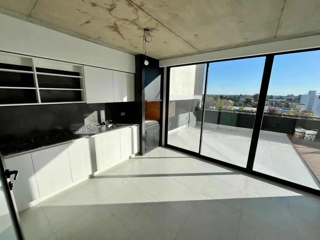 1 y 2 AMBIENTES. COCHERAS en Caseros