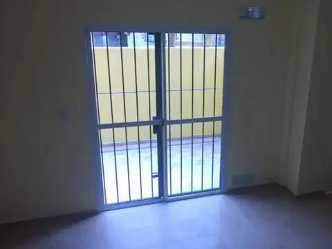 Departamento en Alquiler en Glew, $ 430.000