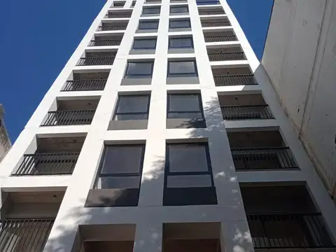 Oficina de dos ambientes centro de Banfield