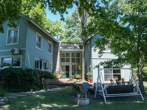 VENTA CASA QUINTA EN BARRIO CERRADO PATO VERDE!