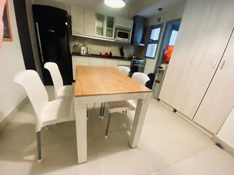 Departamento 4 ambientes con 2 baños