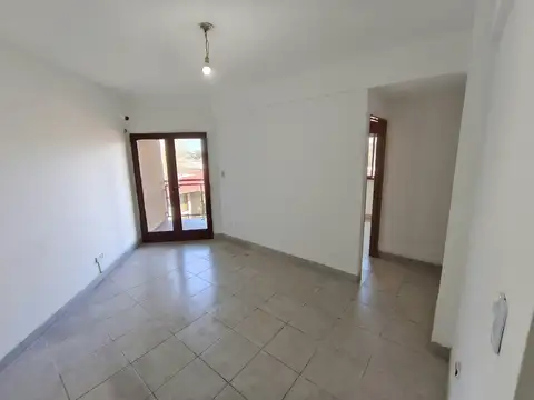 Departamento en Venta en Villa Lynch, USD 45.000