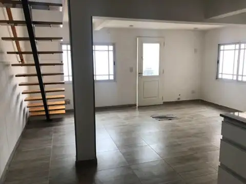 Casa 3 ambientes con 2 baños