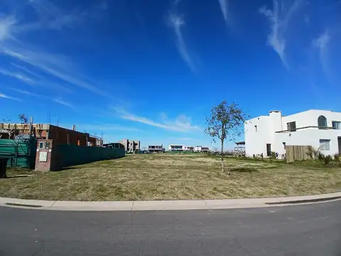 Complejo residencial AMARRAS-PUERTOS DEL LAGO