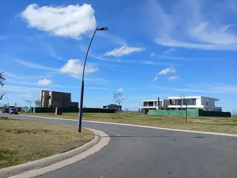 Terreno en Venta en Puertos - Barrio Amarras, USD 98.000