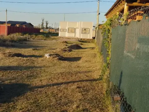 Terreno en Venta en Villa Elvira - Barrio Siempre Verde