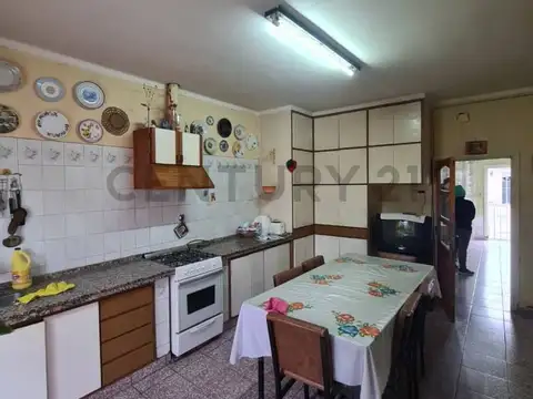 Fray Luis Beltran y Comandante Torres , Piso 0