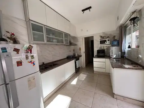 Casa 5 ambientes con 1 baño