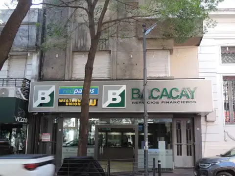 Calle 18 de Julio 1000