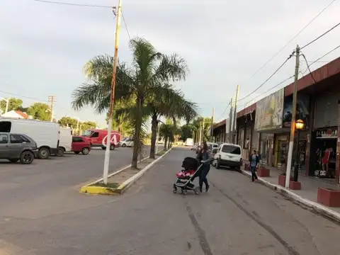 Local - Alquiler - Argentina, Pilar - SANTA ELENA 1127