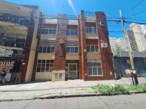 OFICNA EN ALQUILER A MTS DEL MUNICIPIO