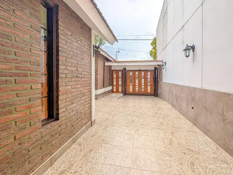 Casa 6 ambientes con 3 baños