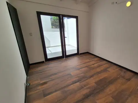 Depto Tipo Casa 3 ambientes con 2 baños