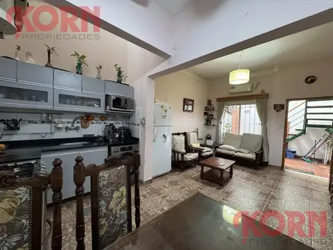 Depto Tipo Casa 5 ambientes con 2 baños