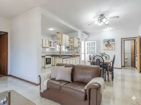 Depto Tipo Casa en Venta de 4 ambientes