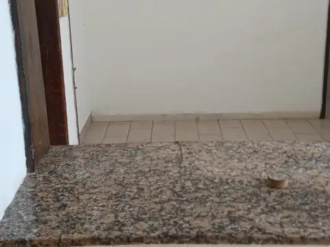 DEPARTAMENTO EN VENTA - HURLINGHAM A METROS DE AVENIDA