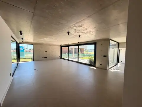 Casa en Alquiler A Estrenar