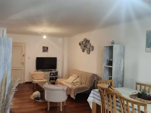 VENTA DEPTO 3 DORMITORIOS PISO EN B° GRAL PAZ