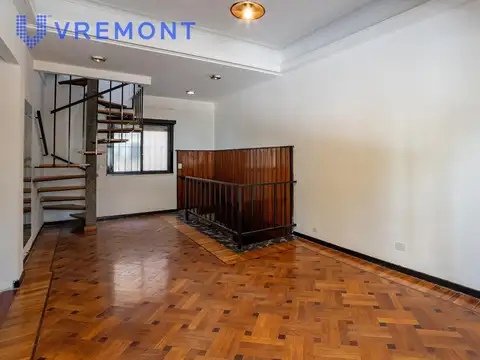 Depto Tipo Casa en Venta con 1 cocheras