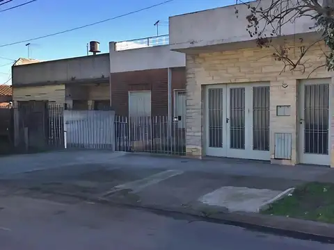Casa americana 3 ambientes venta  Morón