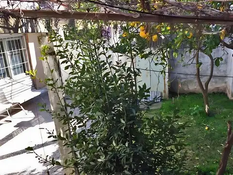 Casa americana 3 ambientes venta  Morón