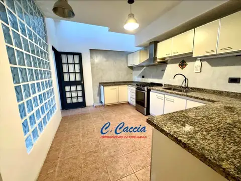 Casa en Alquiler en Floresta, $ 1.800.000